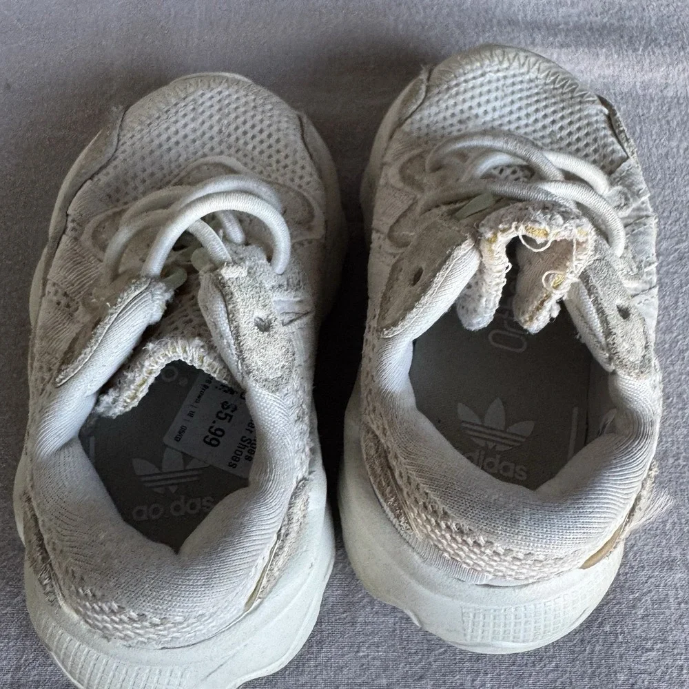 Size 5c -‎ Adidas Ozweego EL I 'Beige' ID9405 Toddler